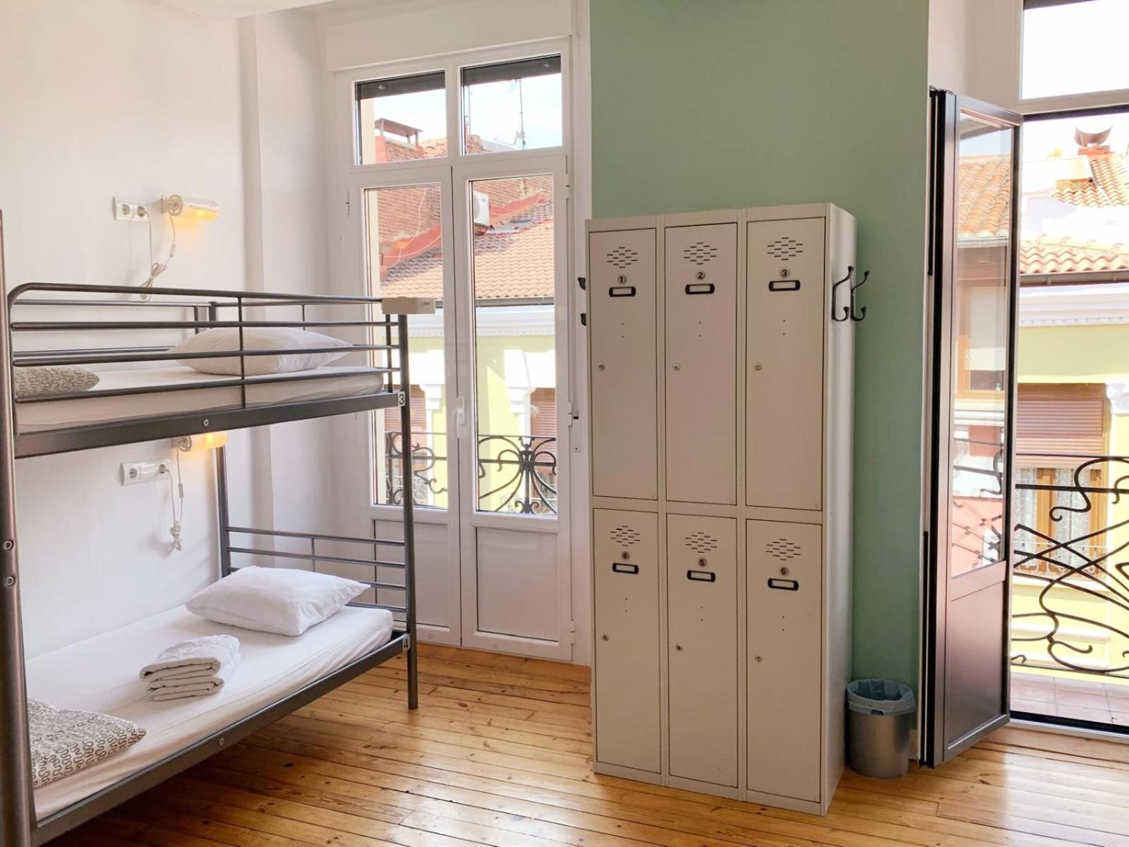 Leon Hostel Eksteriør bilde